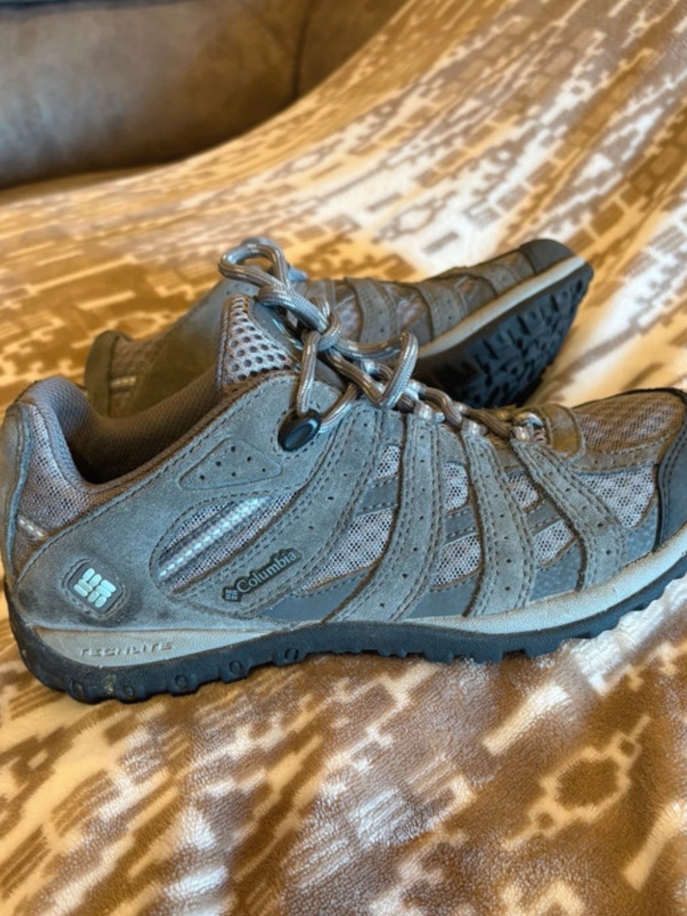 Columbia Gray Trail Hiking Shoes